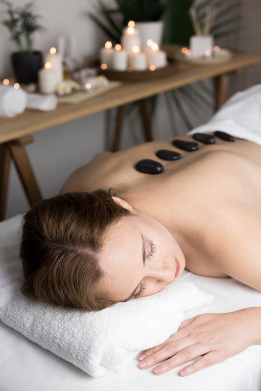 80 min Hidroterapia + Masajes de Relajación con Piedras Calientes 50 min Dúo