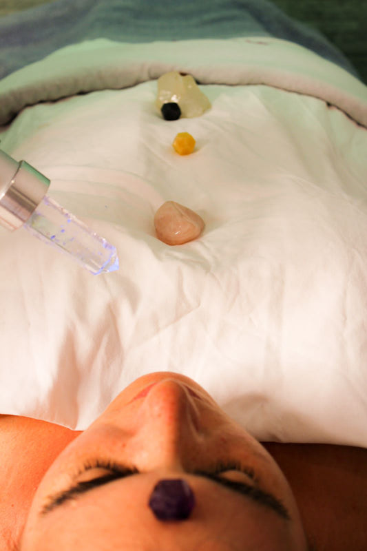 Reiki con gemoterapia + bastón atlante + cuencos + lectura de chackras